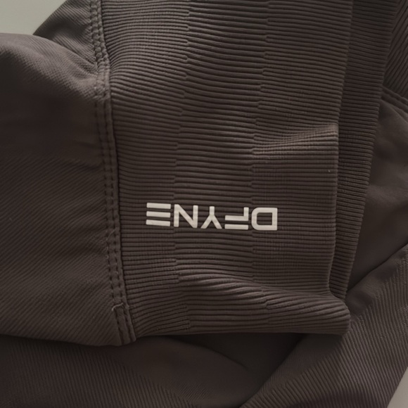 Truffle Impact Leggings - Picture 3 of 5